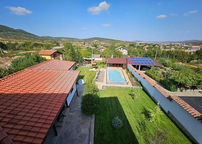 Toplika Country house